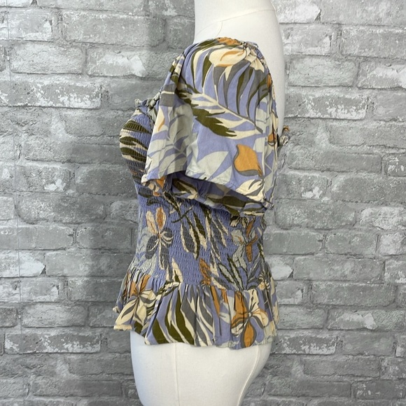 Patrons of Peace Floral Smocked Top - Picture 3 of 6